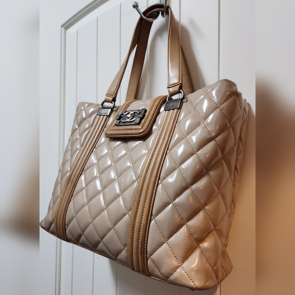CHANEL Handbags - CHANEL Boy Diamond Quilt Patent Leather Tote 16 Series ***RARE and Delicious***